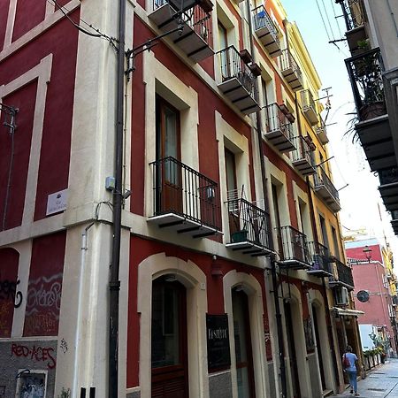 Right House - Characteristic Marina District Apartment Cagliari Ngoại thất bức ảnh