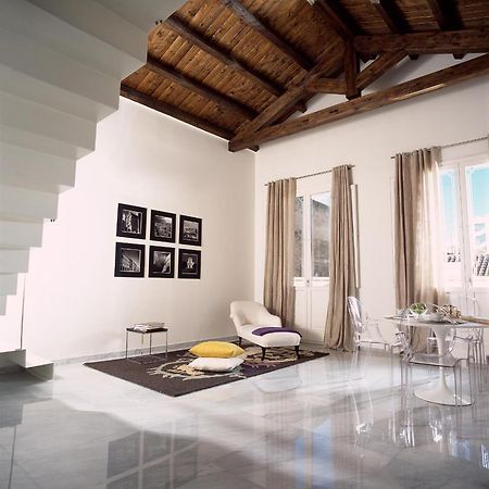 Right House - Characteristic Marina District Apartment Cagliari Ngoại thất bức ảnh