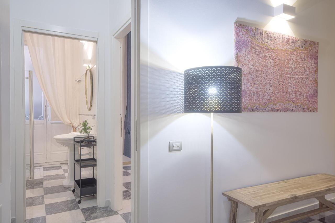 Right House - Characteristic Marina District Apartment Cagliari Ngoại thất bức ảnh