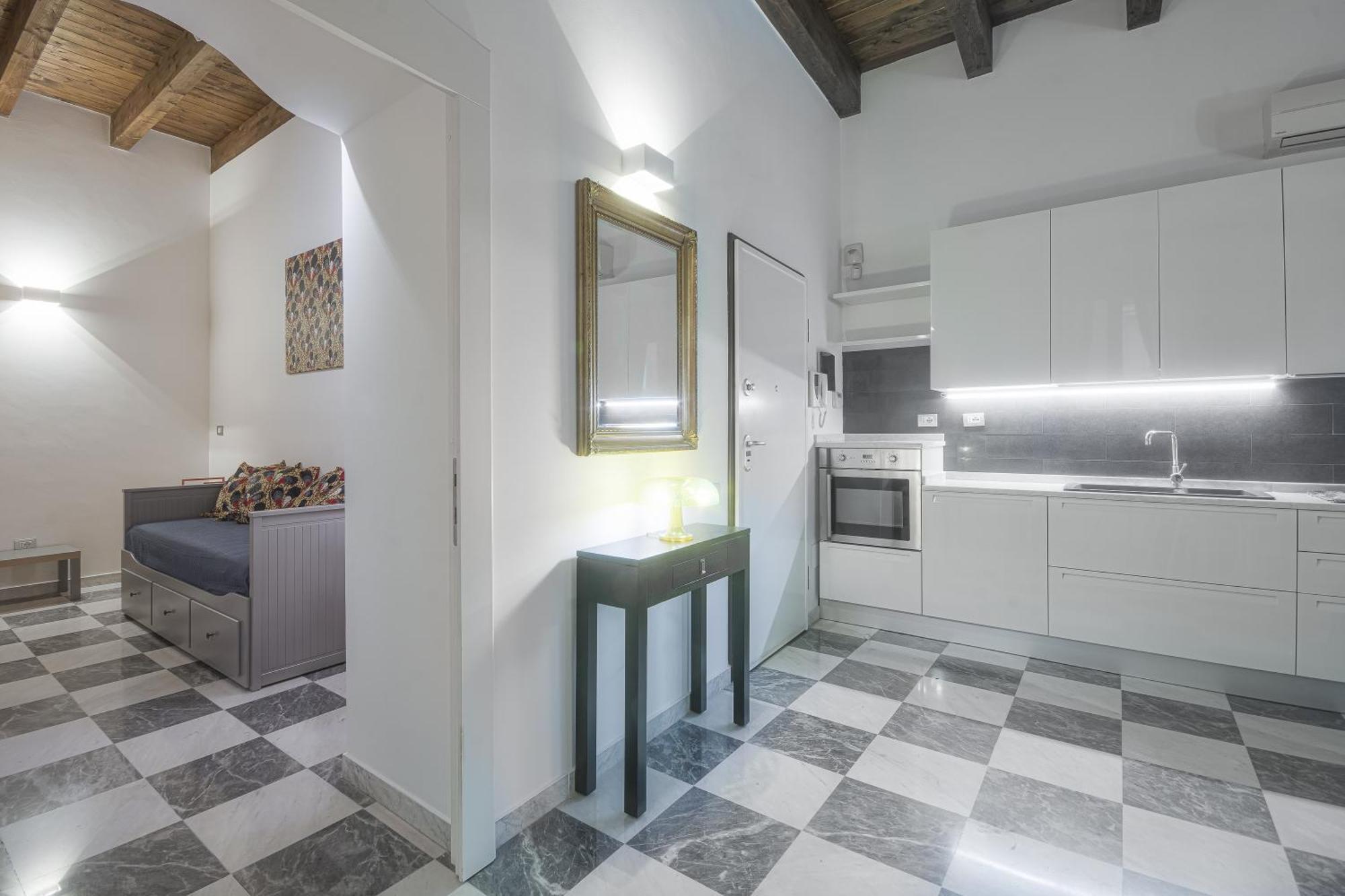 Right House - Characteristic Marina District Apartment Cagliari Phòng bức ảnh