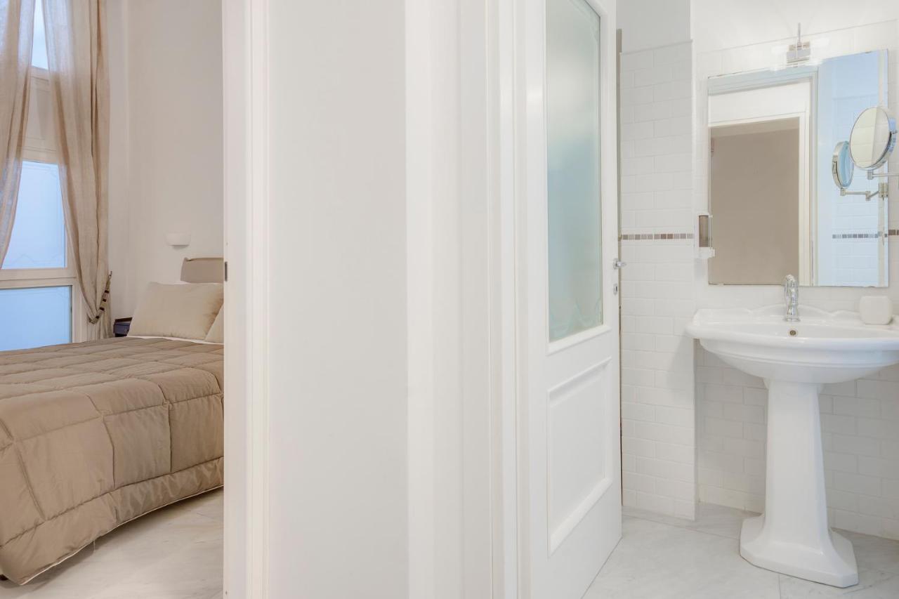 Right House - Characteristic Marina District Apartment Cagliari Ngoại thất bức ảnh