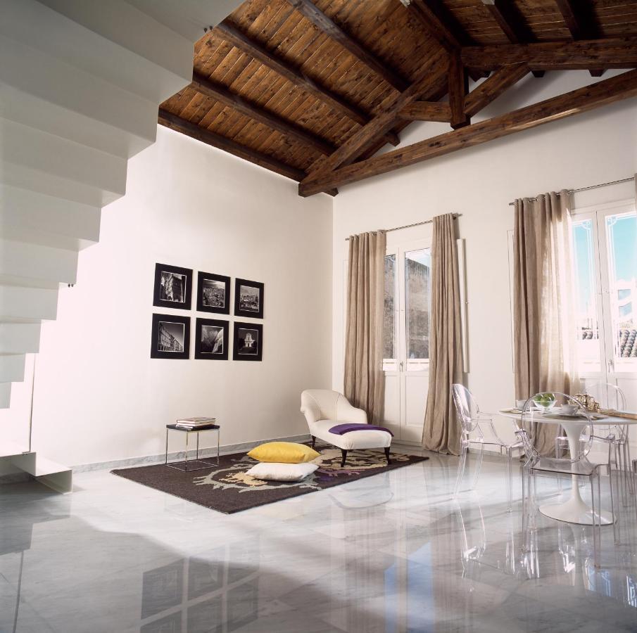Right House - Characteristic Marina District Apartment Cagliari Ngoại thất bức ảnh