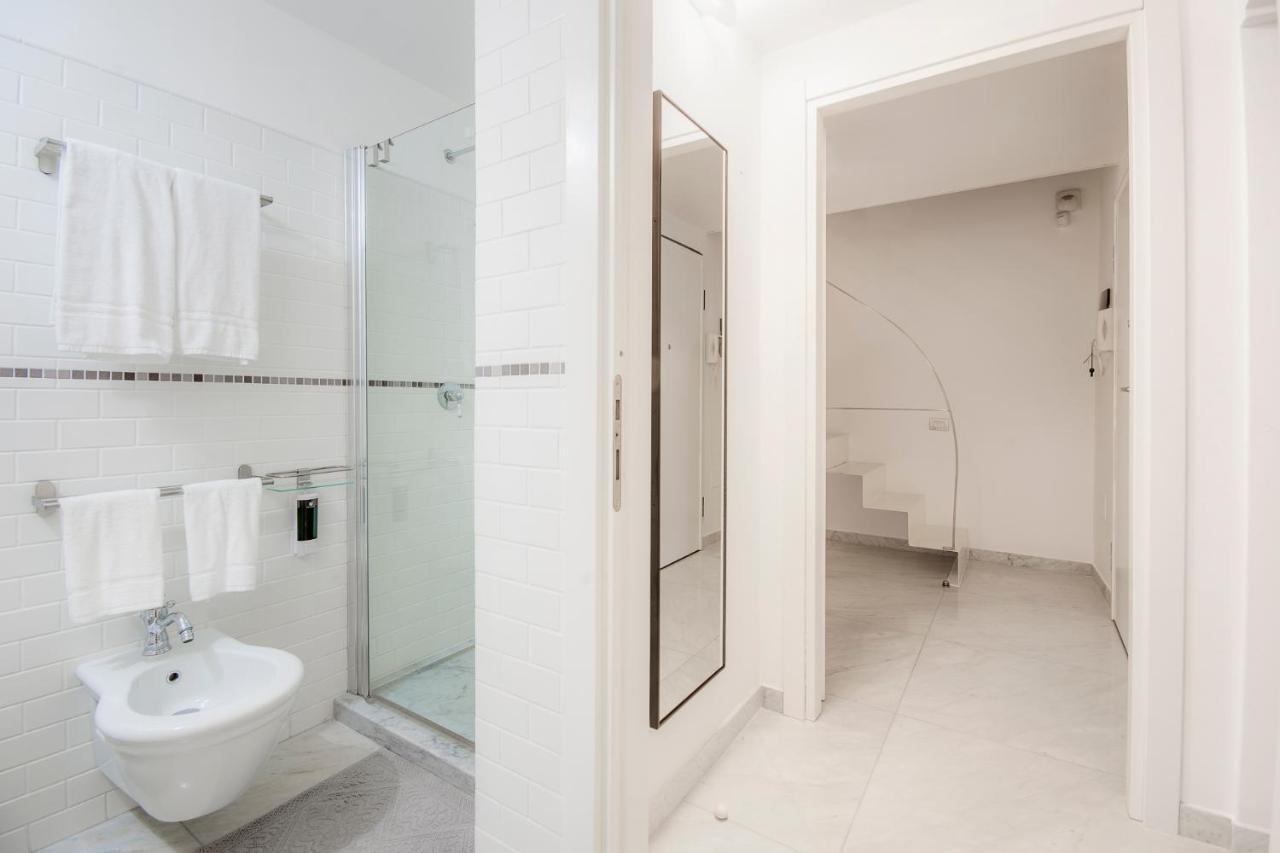 Right House - Characteristic Marina District Apartment Cagliari Ngoại thất bức ảnh
