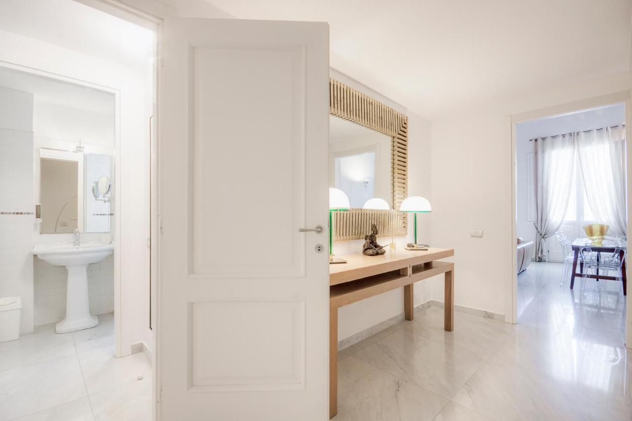Right House - Characteristic Marina District Apartment Cagliari Ngoại thất bức ảnh
