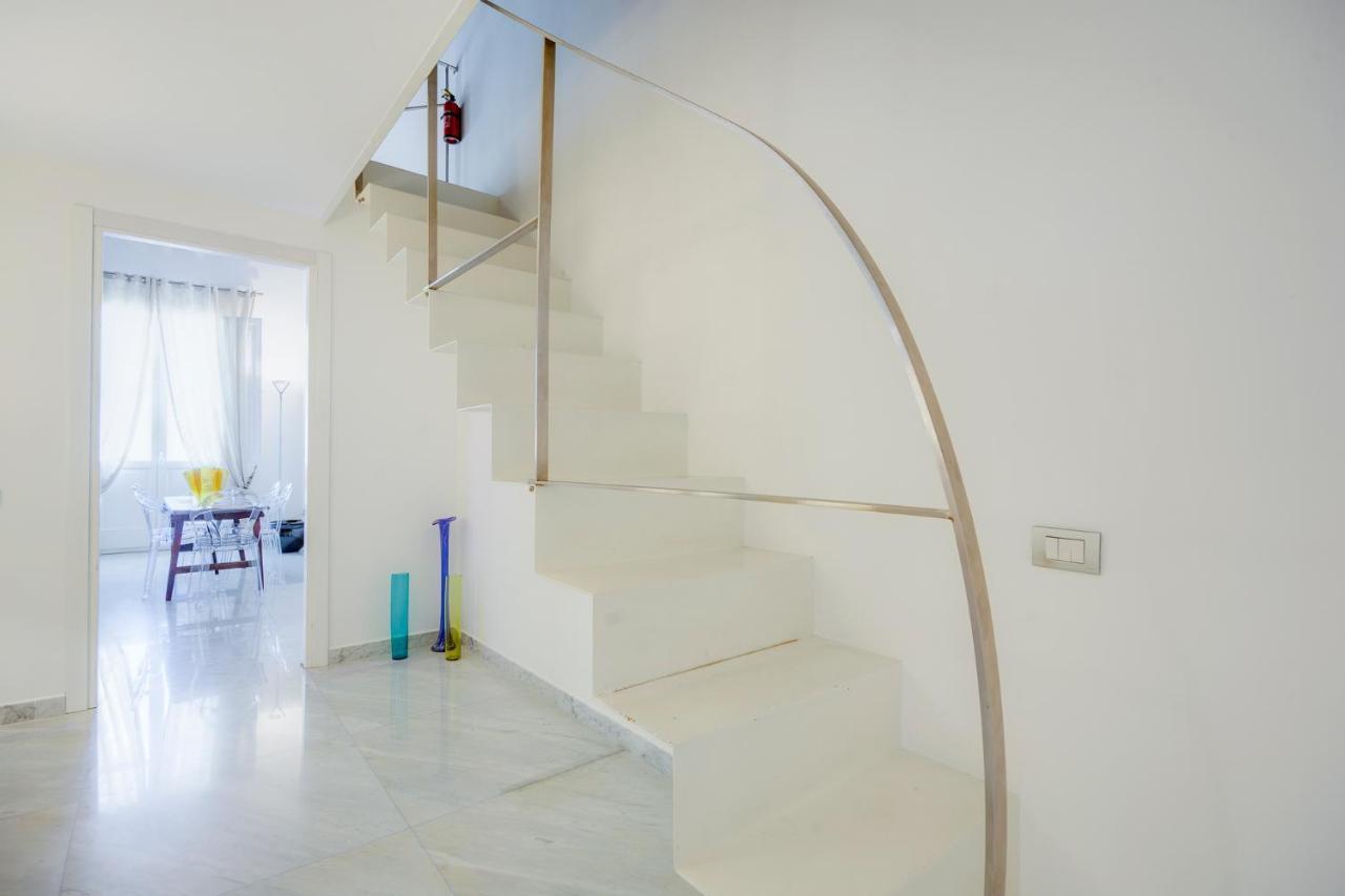 Right House - Characteristic Marina District Apartment Cagliari Ngoại thất bức ảnh
