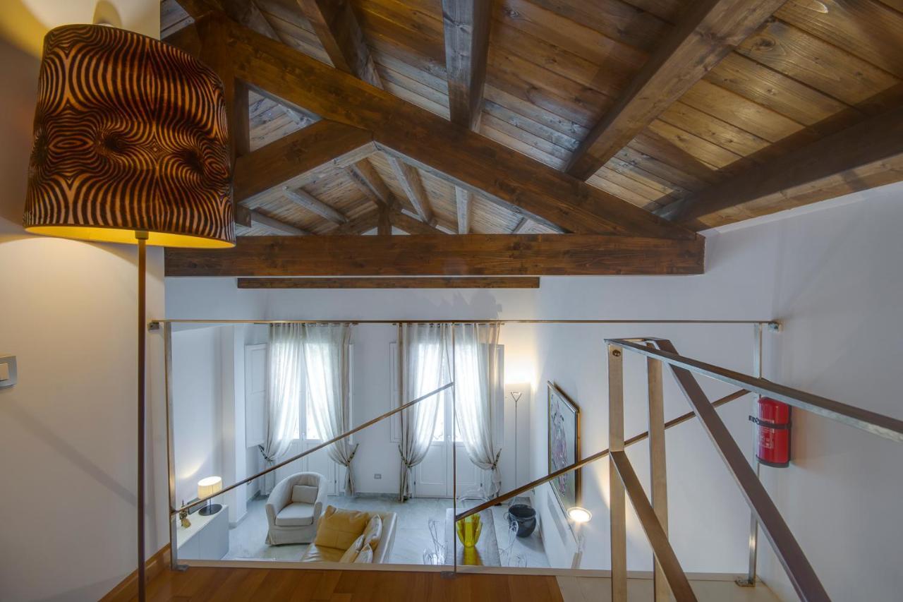 Right House - Characteristic Marina District Apartment Cagliari Ngoại thất bức ảnh