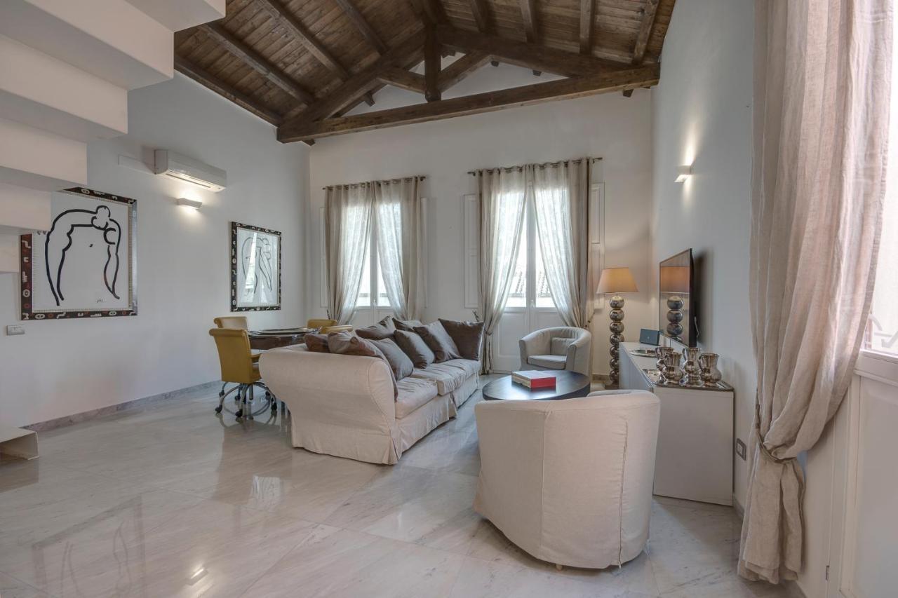 Right House - Characteristic Marina District Apartment Cagliari Ngoại thất bức ảnh