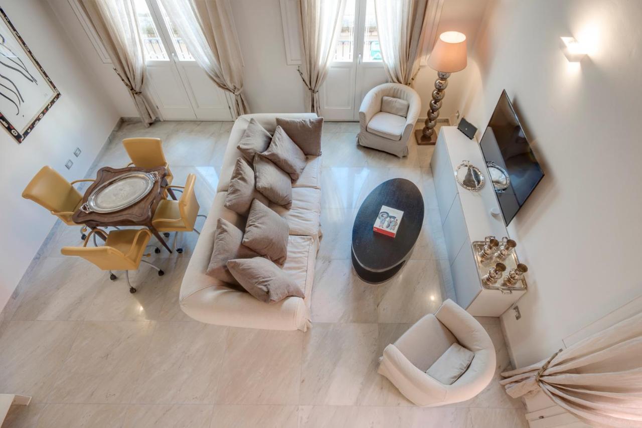 Right House - Characteristic Marina District Apartment Cagliari Ngoại thất bức ảnh