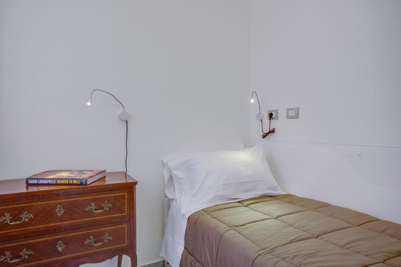 Right House - Characteristic Marina District Apartment Cagliari Ngoại thất bức ảnh